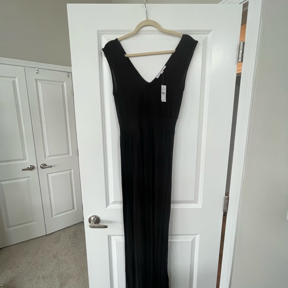 LOFT Black Sleeveless V-Neck Maxi Gown